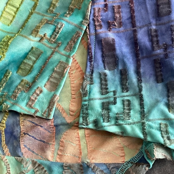 Ali Miles Womens Blouse Size Medium Artsy Textured Asymmetrical Hem Multicolor - Picture 7 of 7